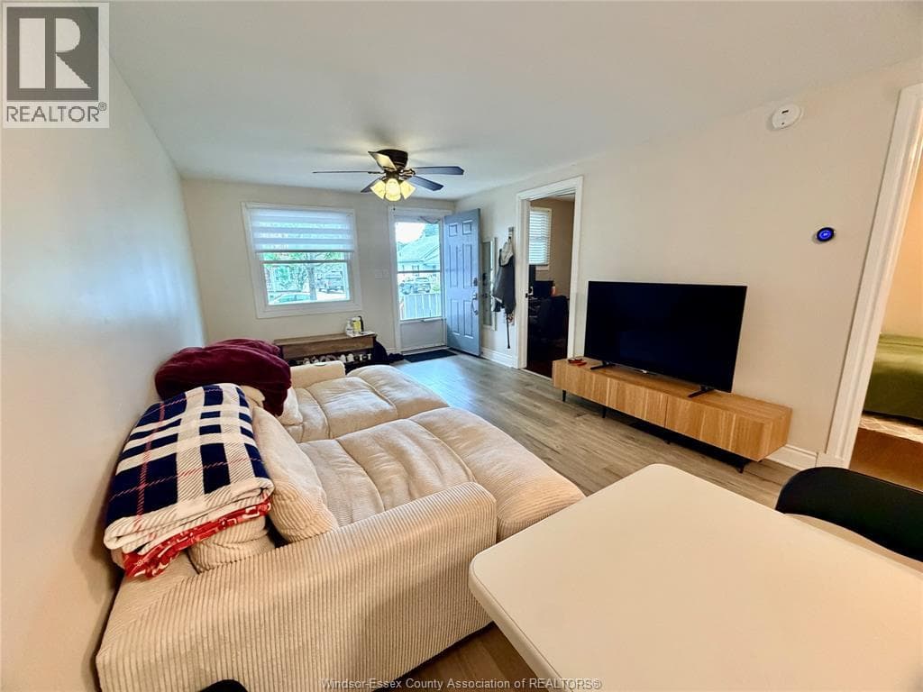 Single Family at 1670 ALBERT, Windsor, Ontario - Photo 4 - RE/MAX Garden City Realty