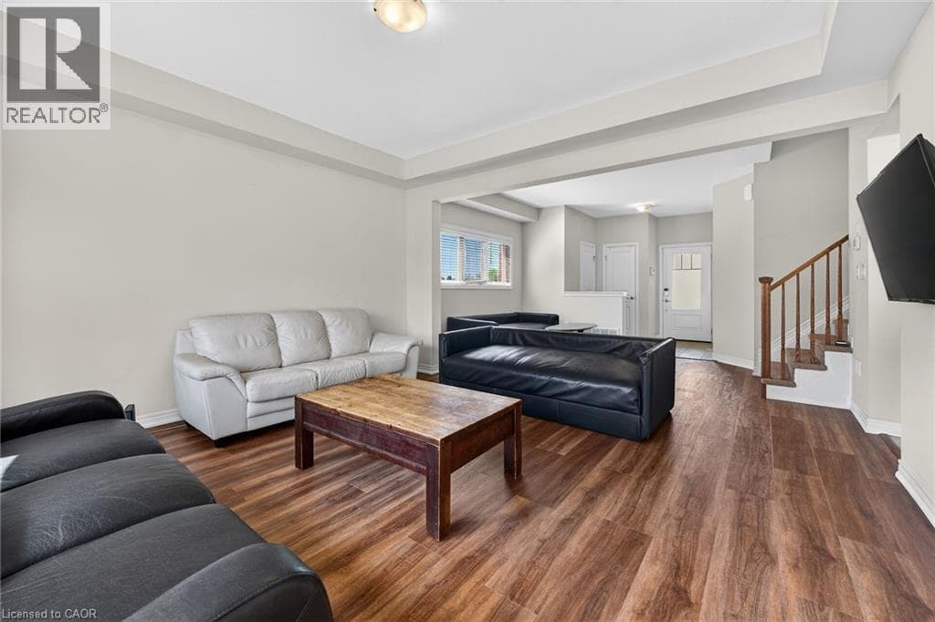 Single Family at 9 WINTERBERRY Boulevard, Thorold, Ontario - Photo 10 - RE/MAX Garden City Realty
