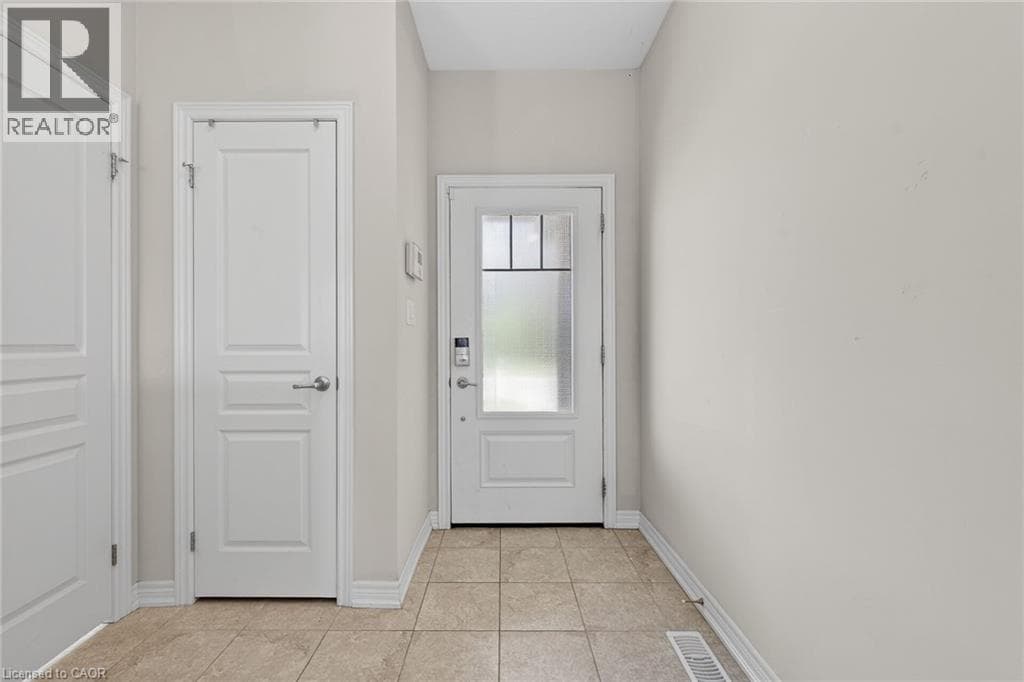 Single Family at 9 WINTERBERRY Boulevard, Thorold, Ontario - Photo 3 - RE/MAX Garden City Realty