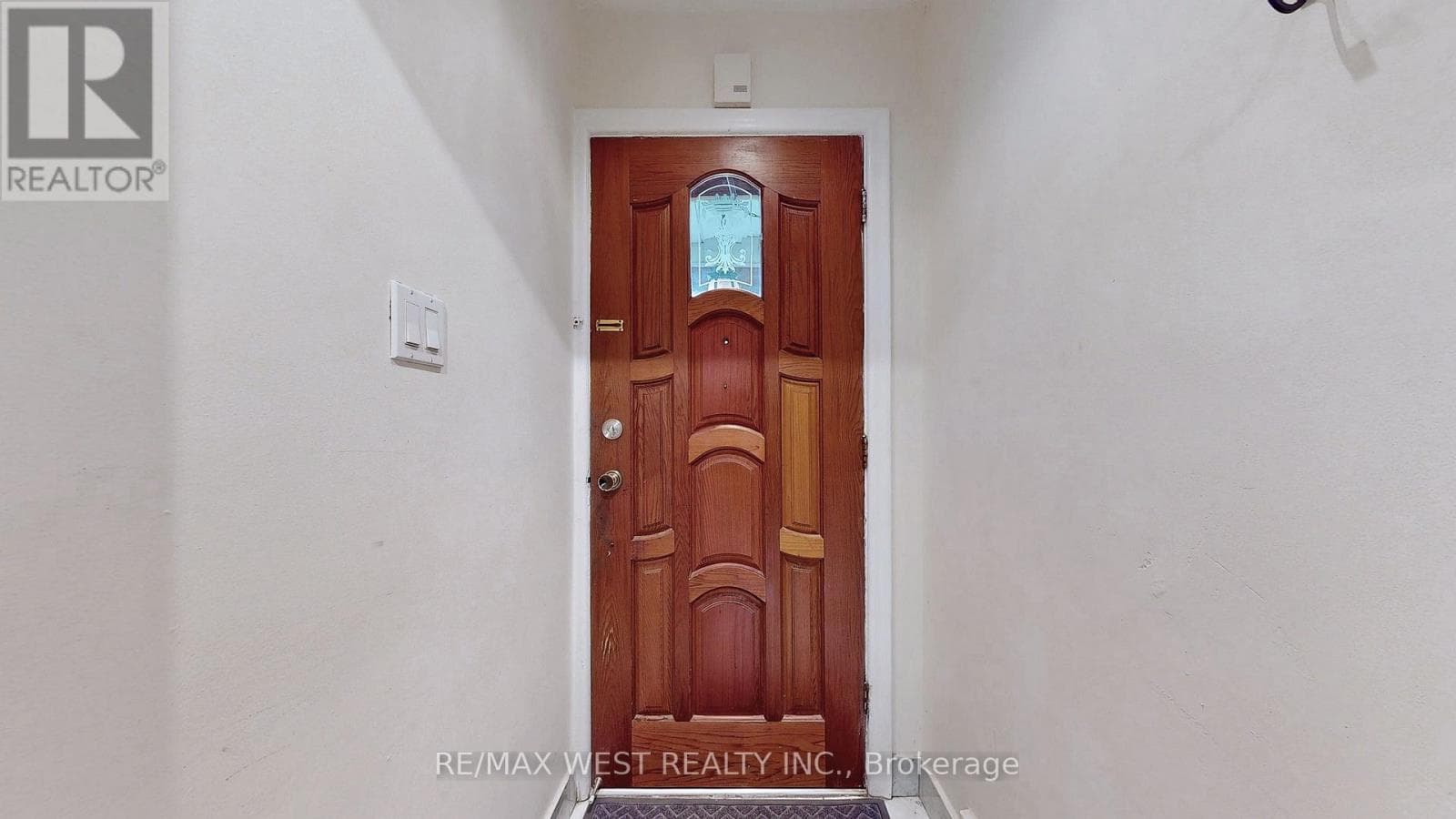 Single Family at BSMT- 139 Ranee Avenue, Toronto (Englemount-Lawrence), Ontario - Photo 4 - RE/MAX Garden City Realty