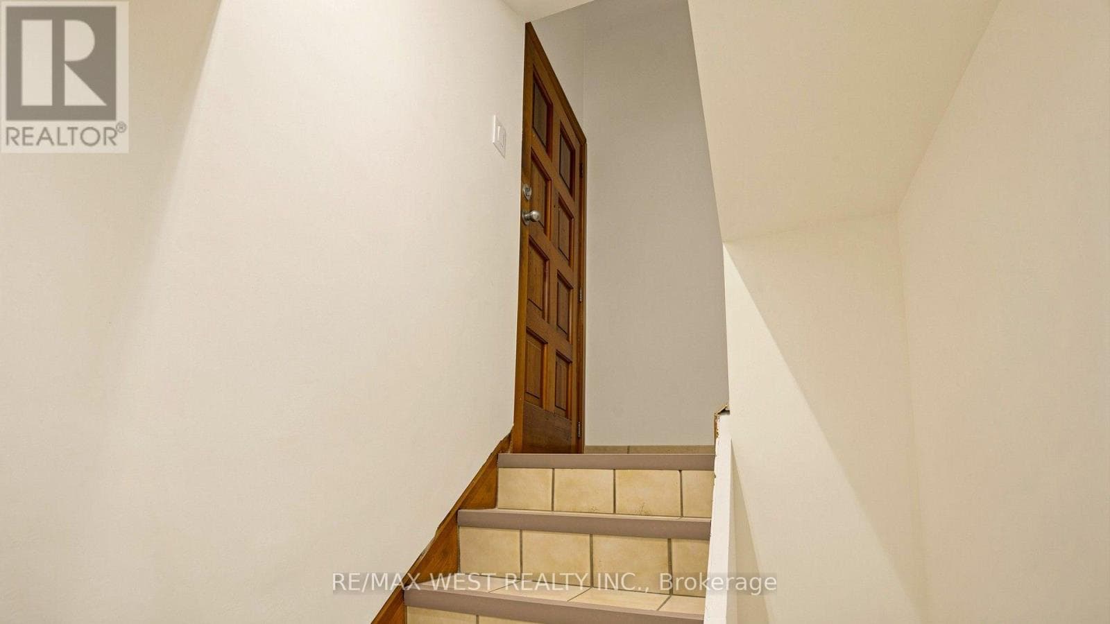 Single Family at BSMT- 139 Ranee Avenue, Toronto (Englemount-Lawrence), Ontario - Photo 5 - RE/MAX Garden City Realty