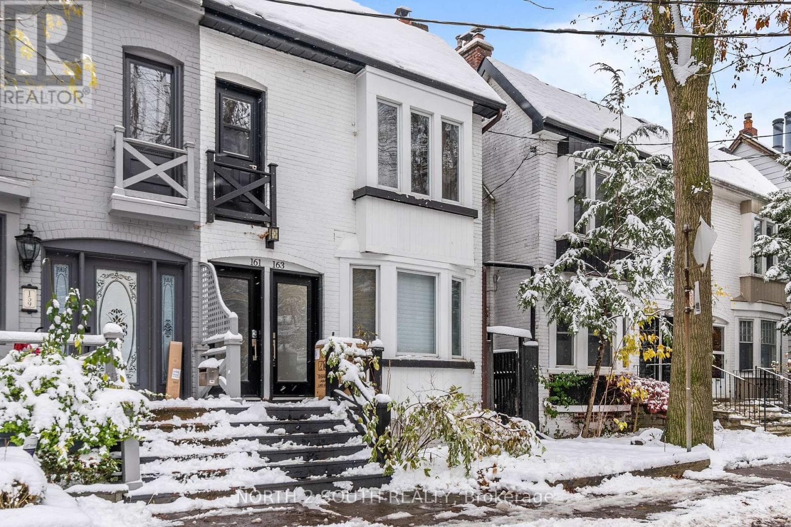Single Family at Upper- 161 Marlborough Place, Toronto (Annex), Ontario - Photo 4 - RE/MAX Garden City Realty