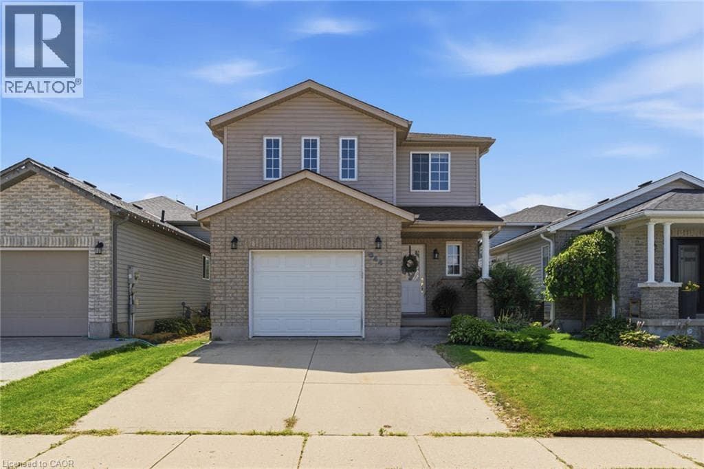Single Family at 644 LANGLAW Drive, Cambridge, Ontario - Photo 2 - RE/MAX Garden City Realty