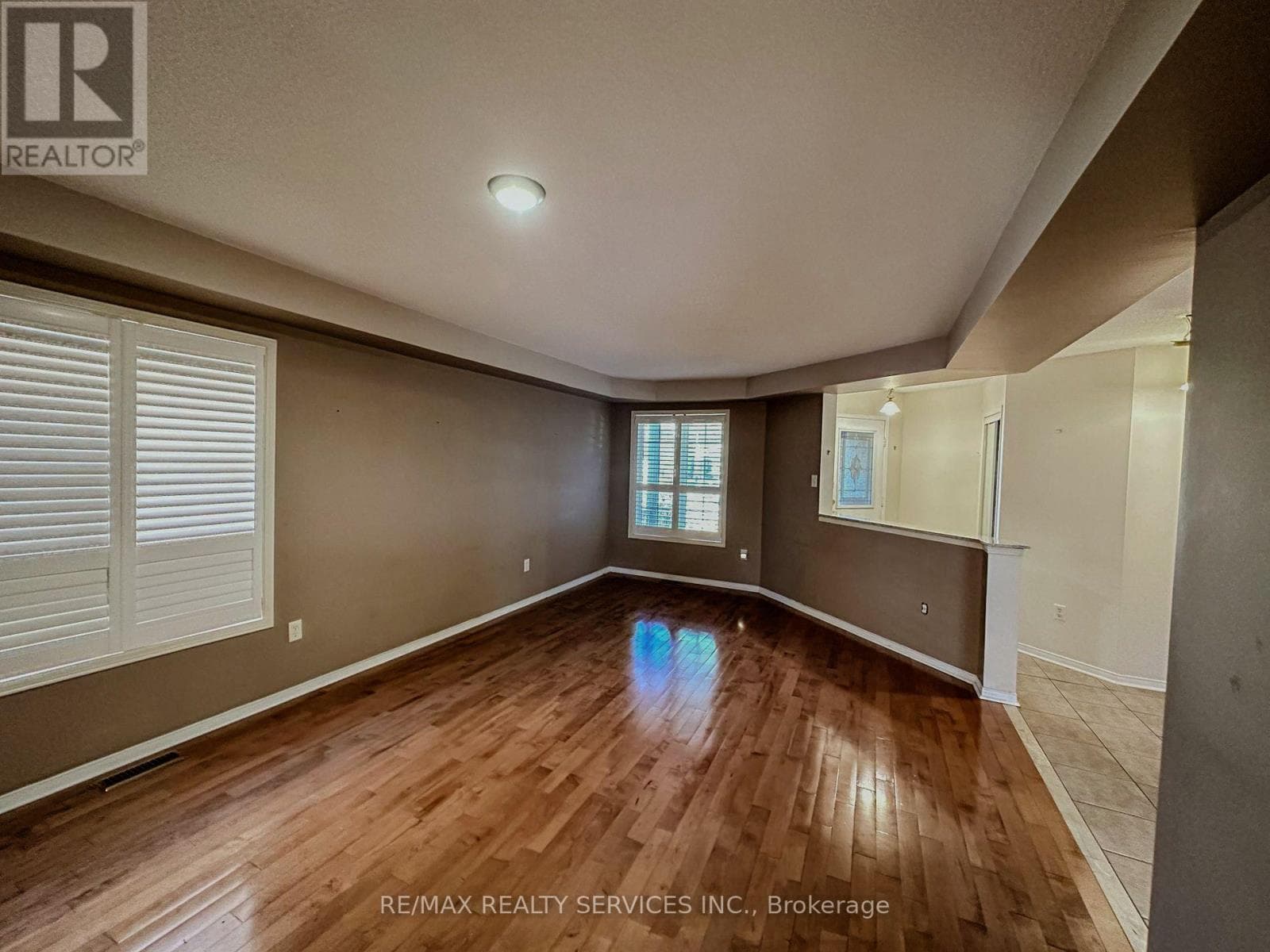 Single Family at 41 Sandyshores Drive, Brampton (Sandringham-Wellington), Ontario - Photo 6 - RE/MAX Garden City Realty