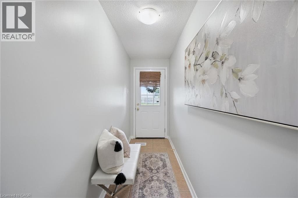 Single Family at 137 HIGHLAND Crescent, Kitchener, Ontario - Photo 6 - RE/MAX Garden City Realty
