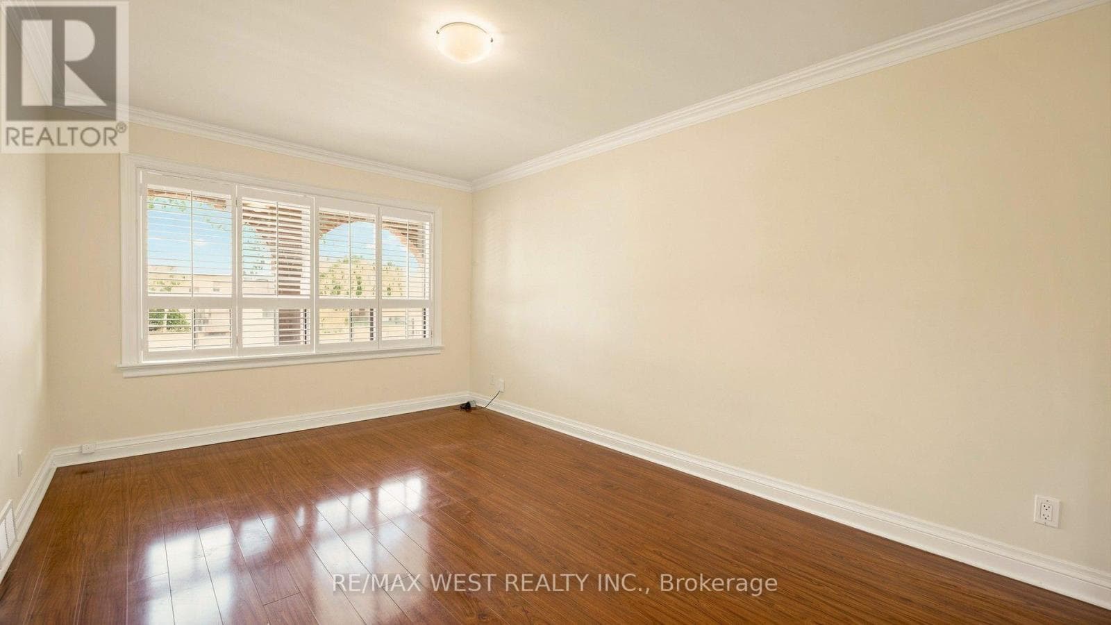 Single Family at Main Floor- 139 Ranee Avenue, Toronto (Englemount-Lawrence), Ontario - Photo 10 - RE/MAX Garden City Realty