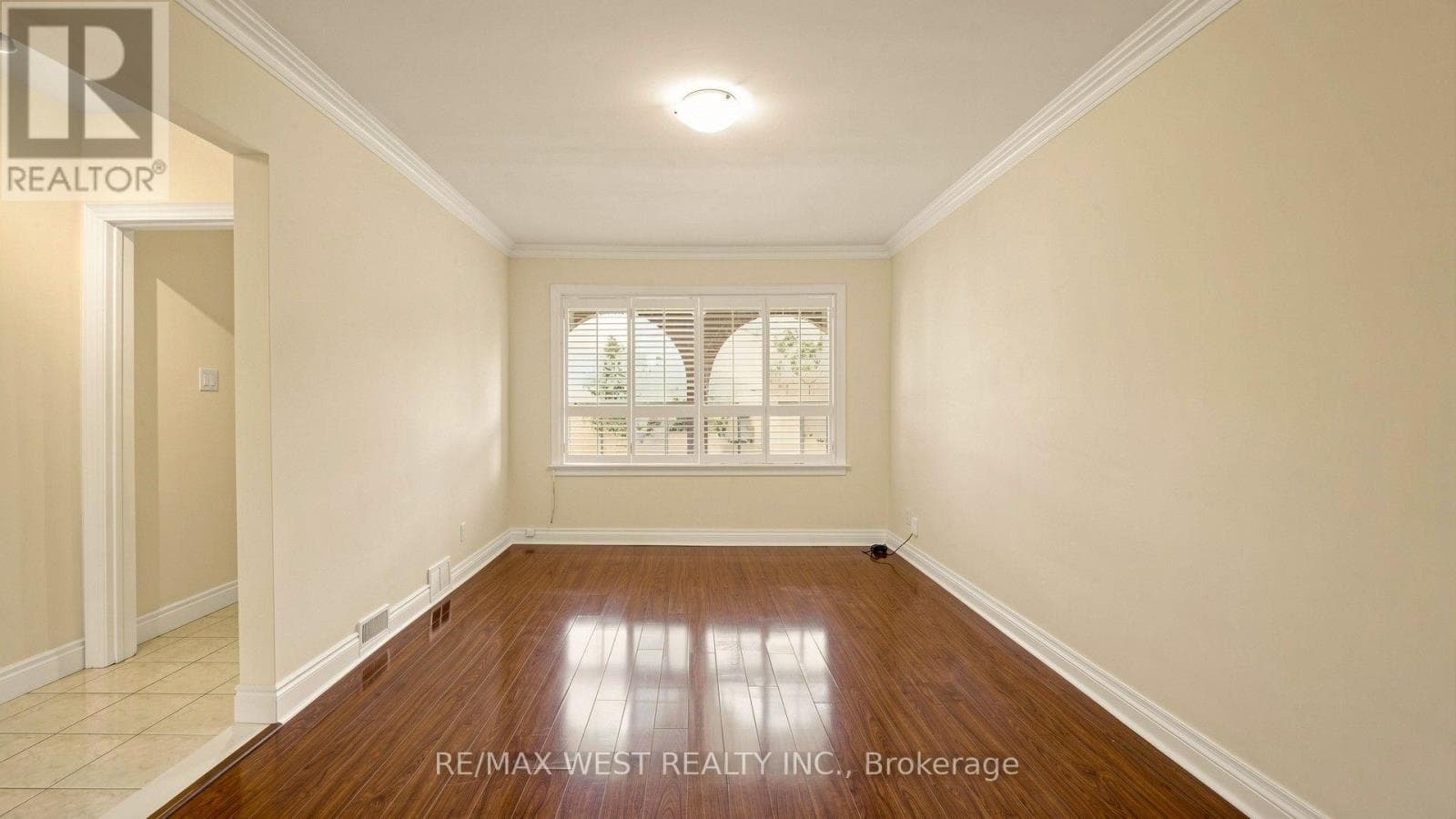 Single Family at Main Floor- 139 Ranee Avenue, Toronto (Englemount-Lawrence), Ontario - Photo 8 - RE/MAX Garden City Realty