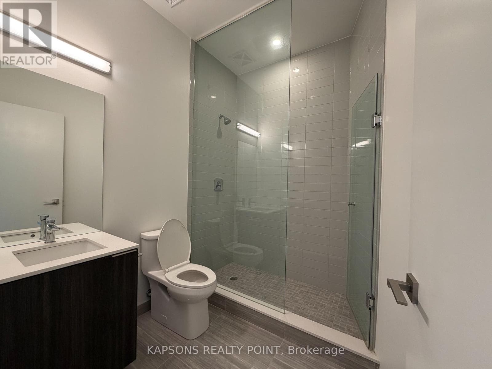 Single Family at 110- 50 Ordnance Street, Toronto (Niagara), Ontario - Photo 5 - RE/MAX Garden City Realty