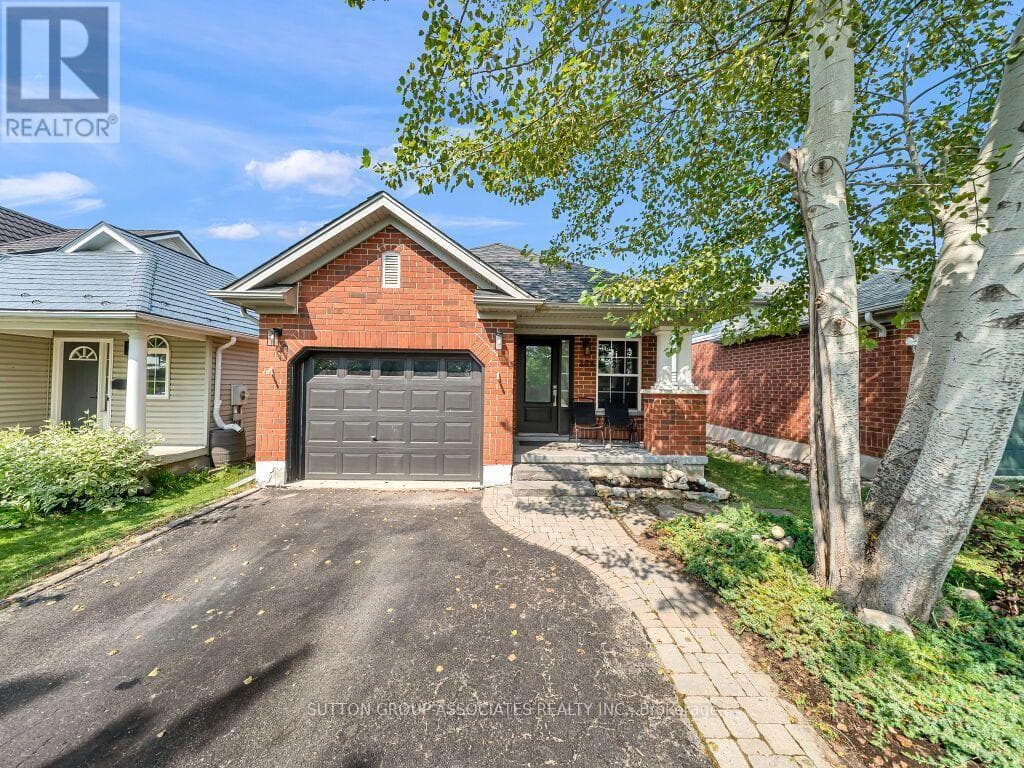 Single Family at 396 Grange Road, Guelph (Grange Road), Ontario - Photo 3 - RE/MAX Garden City Realty