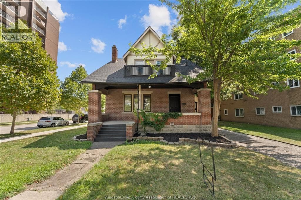 Single Family at 1423 RIVERSIDE Drive, Windsor, Ontario - Photo 3 - RE/MAX Garden City Realty
