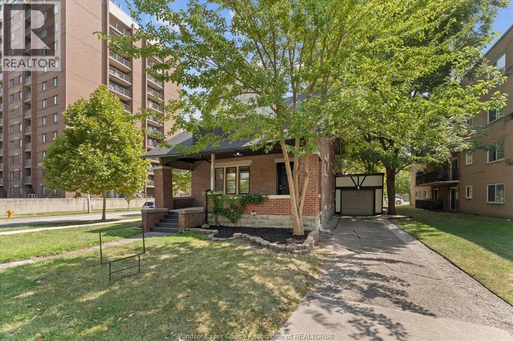 Single Family at 1423 RIVERSIDE Drive, Windsor, Ontario - Photo 4 - RE/MAX Garden City Realty