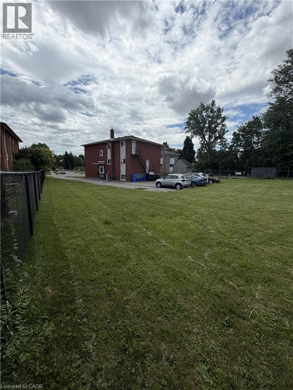 Multi-family at 26 CARNABY Crescent, Kitchener, Ontario - Photo 7 - RE/MAX Garden City Realty