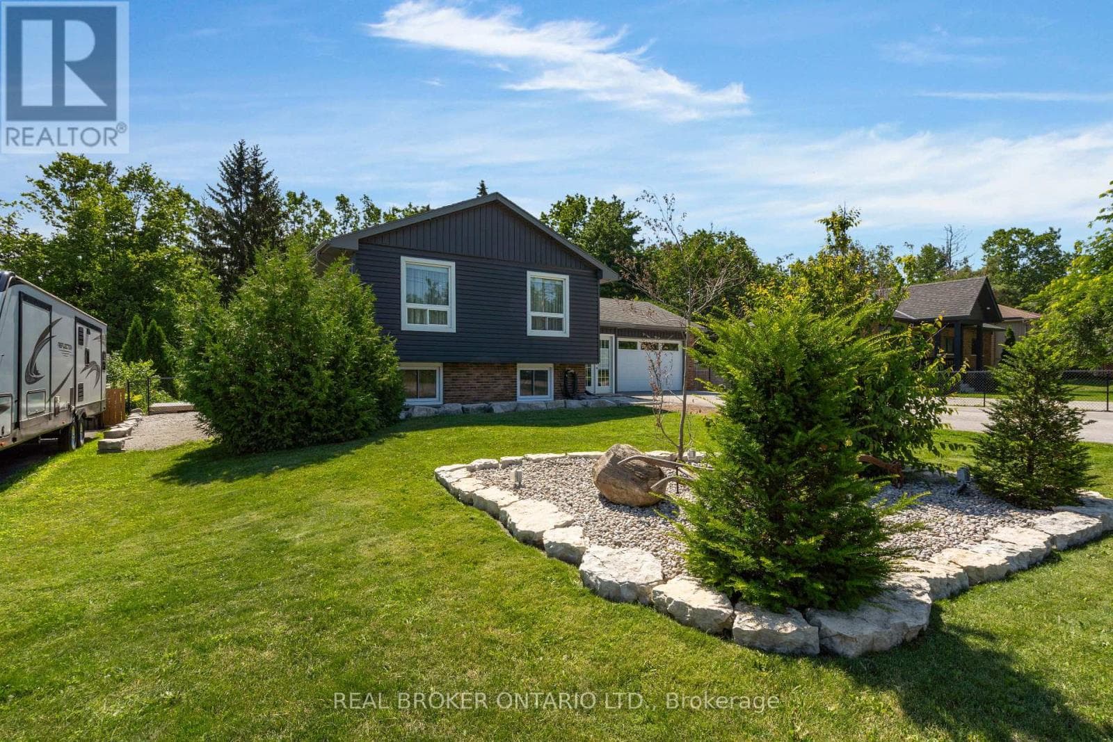975 Sunnidale Road