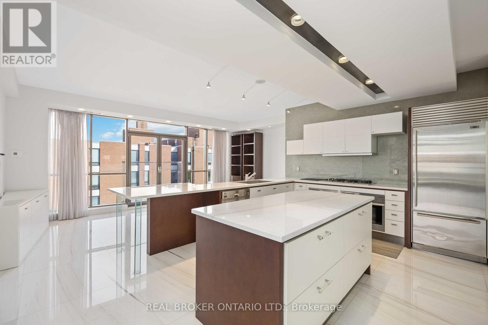 Single Family at 701- 3 McAlpine Street, Toronto (Annex), Ontario - Photo 9 - RE/MAX Garden City Realty