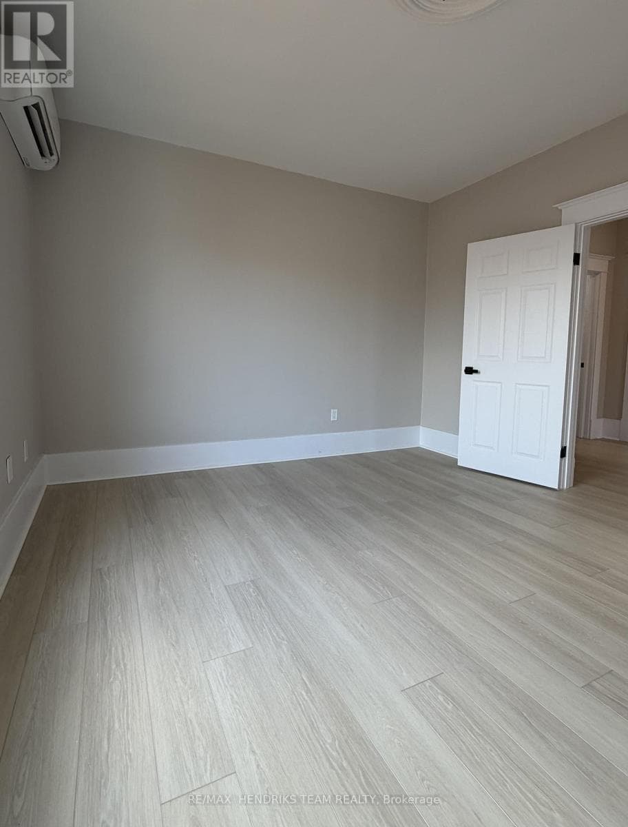 Single Family at #1- 3 MAIN Street, Grimsby (Grimsby East), Ontario - Photo 8 - RE/MAX Garden City Realty