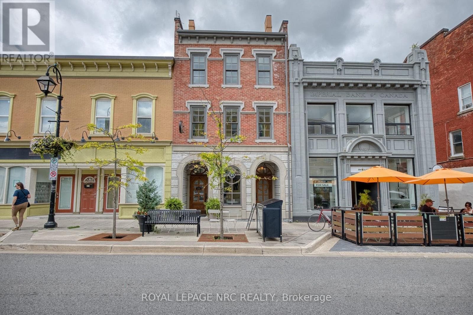 51 Front Street