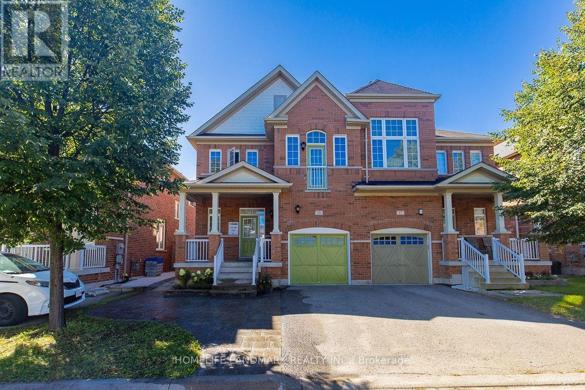 15 Chokecherry Crescent