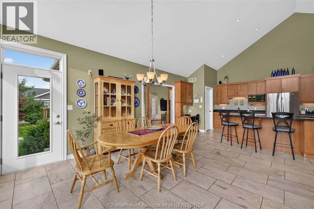 Single Family at 10965 River Line, Chatham-Kent, Ontario - Photo 10 - RE/MAX Garden City Realty
