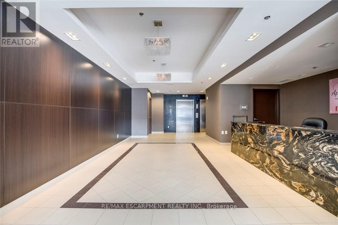 Single Family at 501- 5001 Corporate Drive, Burlington (Uptown), Ontario - Photo 4 - RE/MAX Garden City Realty