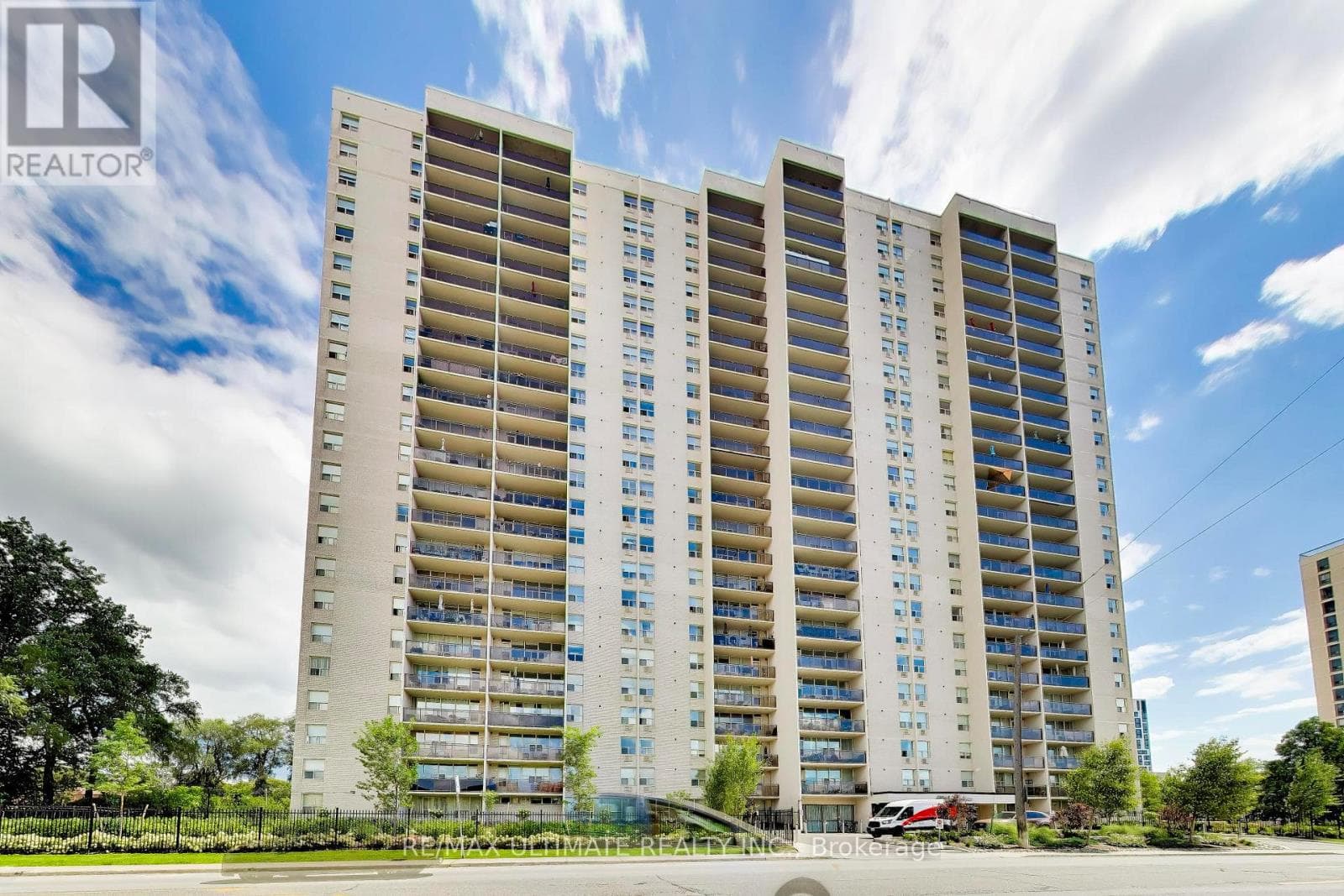 Single Family at 608- 155 Marlee Avenue, Toronto (Briar Hill-Belgravia), Ontario - Photo 2 - RE/MAX Garden City Realty