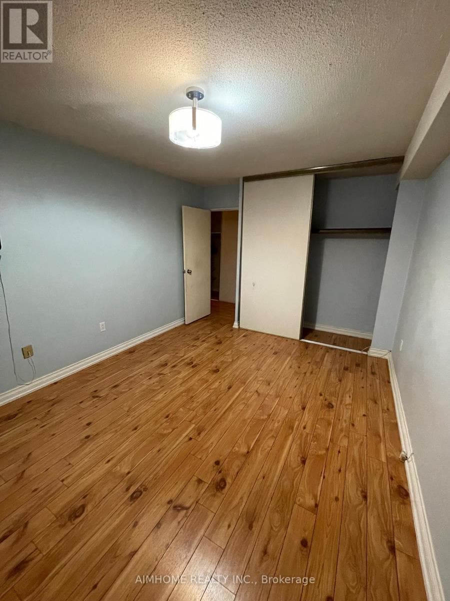 Single Family at 812- 177 Linus Road, Toronto (Don Valley Village), Ontario - Photo 6 - RE/MAX Garden City Realty