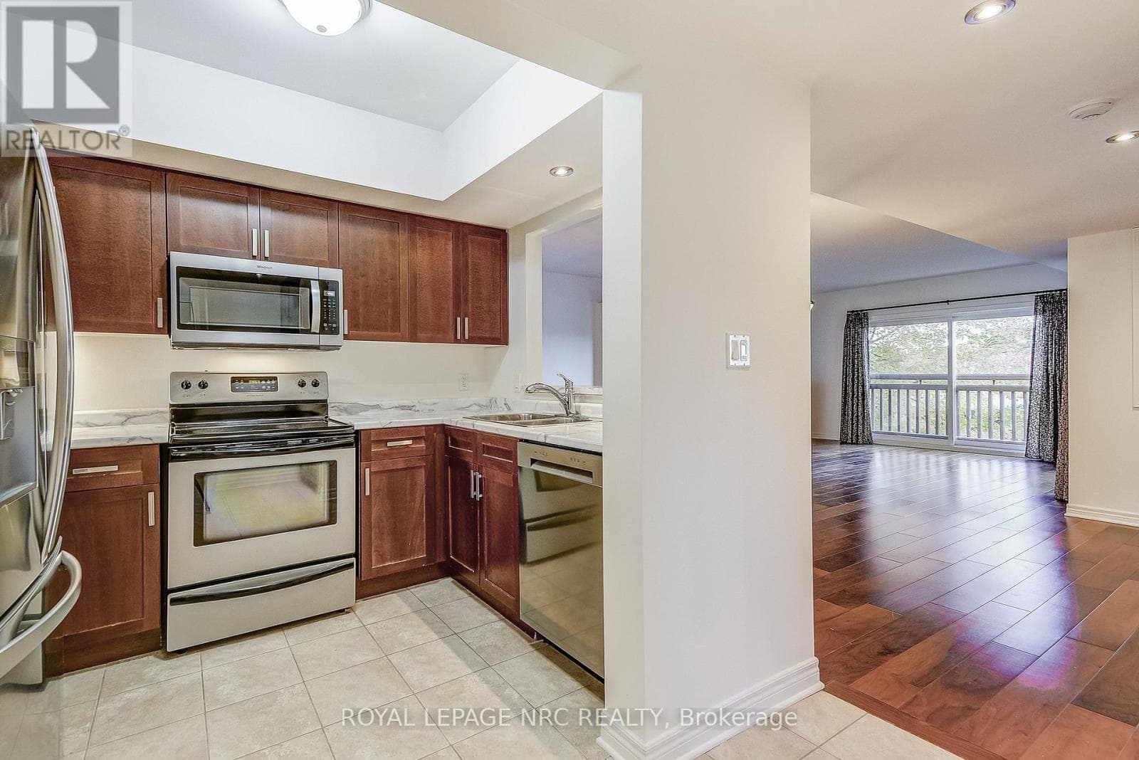 Single Family at 202- 678 Line 2 Road, Niagara-on-the-Lake (Virgil), Ontario - Photo 10 - RE/MAX Garden City Realty