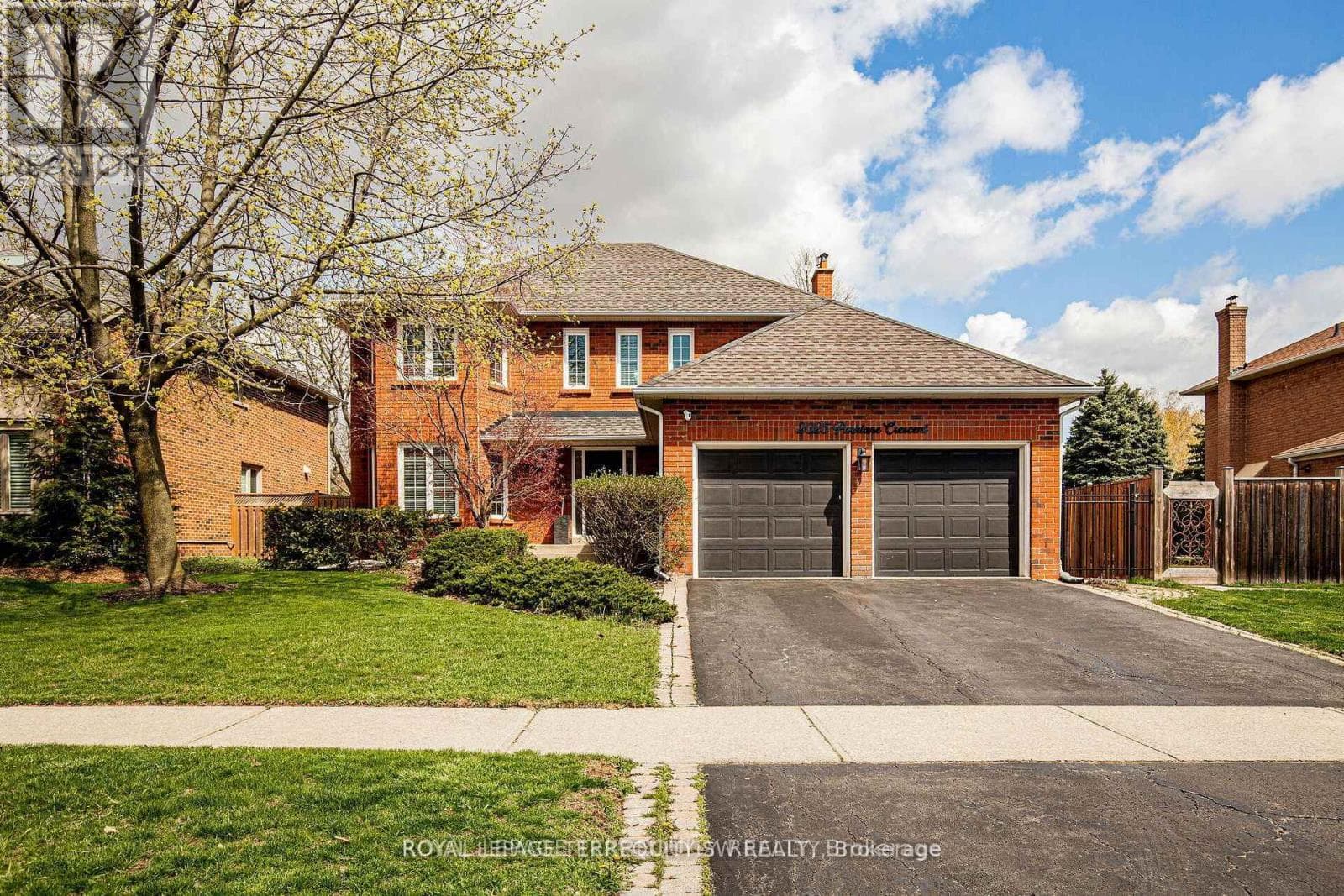 Single Family at 2025 Parklane Crescent, Burlington (Rose), Ontario - Photo 1 - RE/MAX Garden City Realty