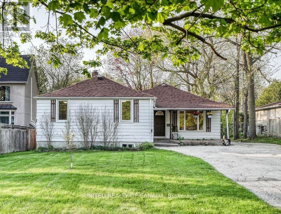 Single Family at Main- 126 Weldrick Road, Richmond Hill (North Richvale), Ontario - Photo 2 - RE/MAX Garden City Realty