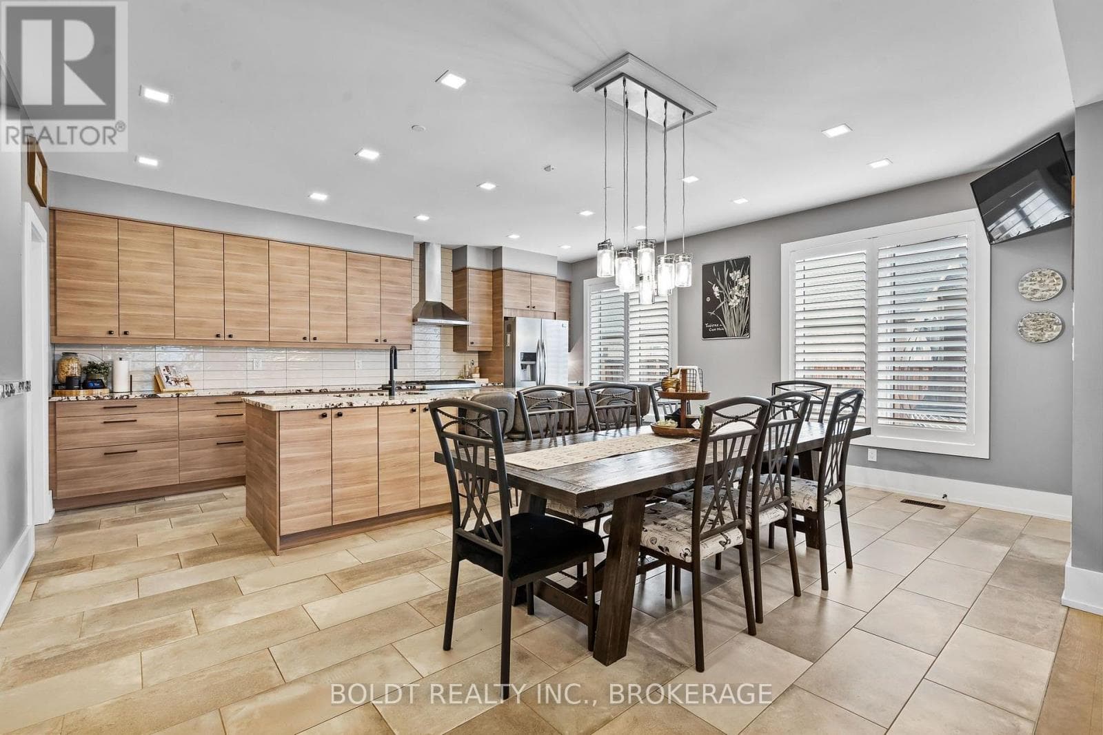 Single Family at 90 Videl Crescent, St. Catharines (Grapeview), Ontario - Photo 10 - RE/MAX Garden City Realty