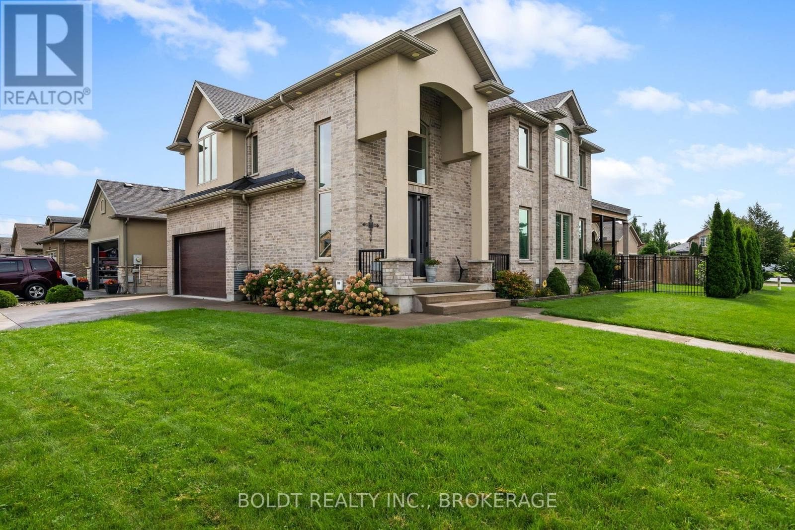 Single Family at 90 Videl Crescent, St. Catharines (Grapeview), Ontario - Photo 2 - RE/MAX Garden City Realty