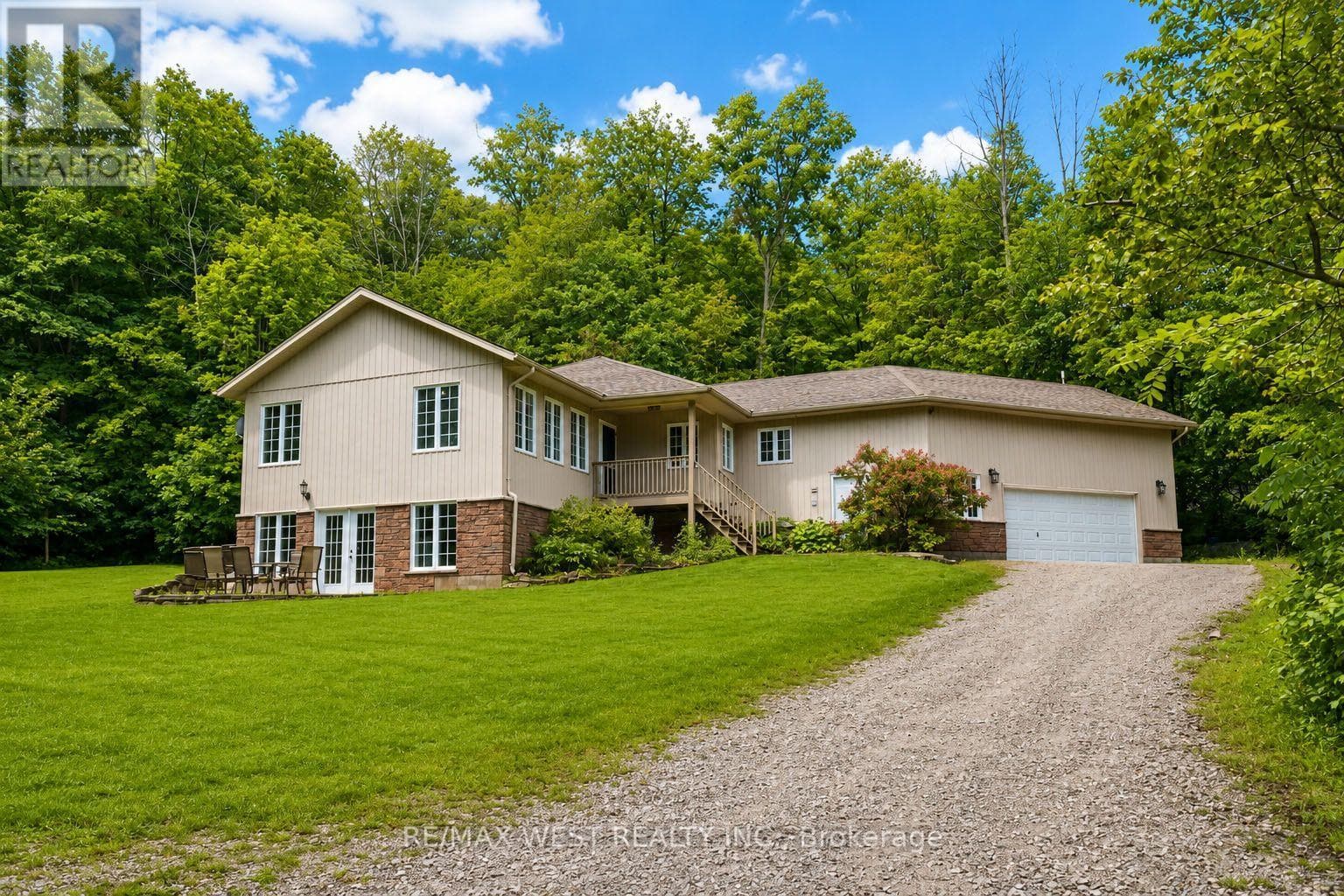 4927 25th Sideroad