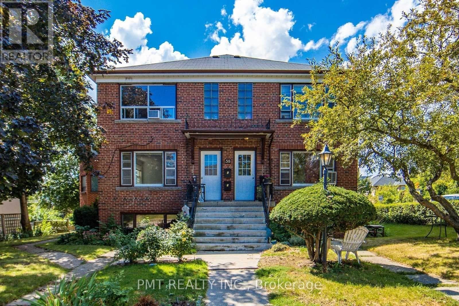 6- 58 Leyton Avenue