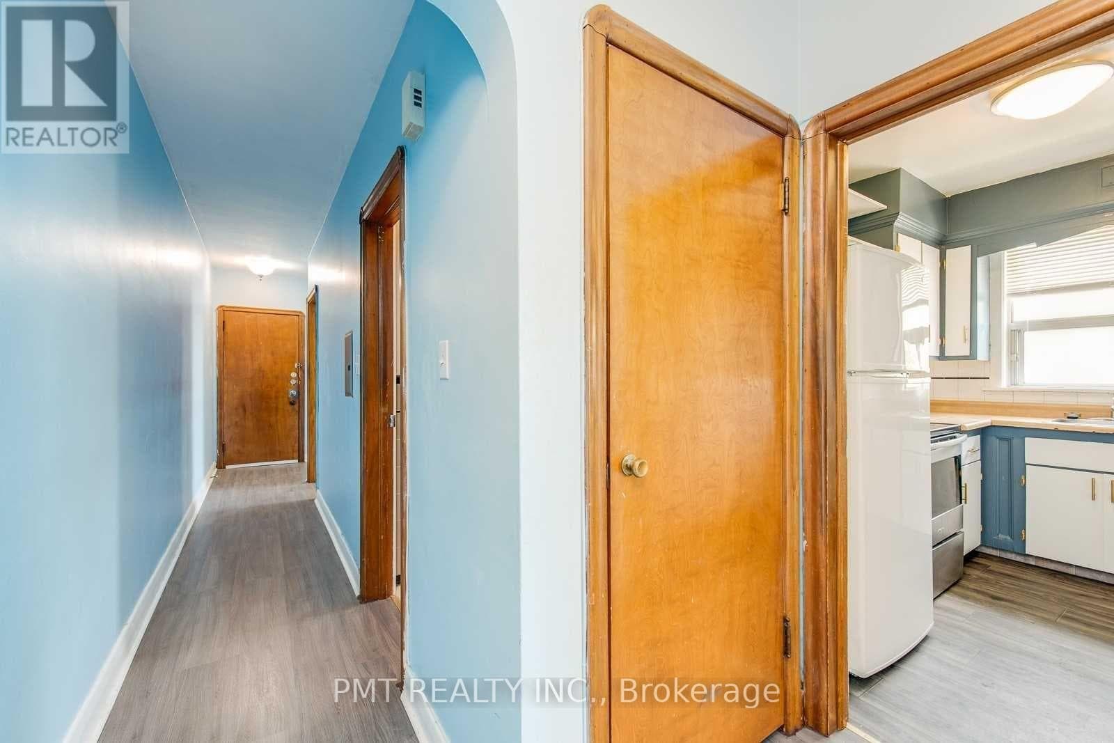 Multi-family at 6- 58 Leyton Avenue, Toronto (Oakridge), Ontario - Photo 5 - RE/MAX Garden City Realty