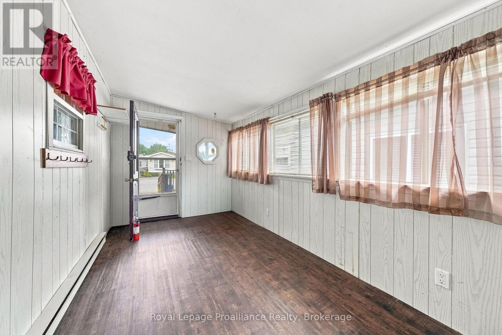 Single Family at 22- 311 Dundas Street, Quinte West (Trenton Ward), Ontario - Photo 5 - RE/MAX Garden City Realty