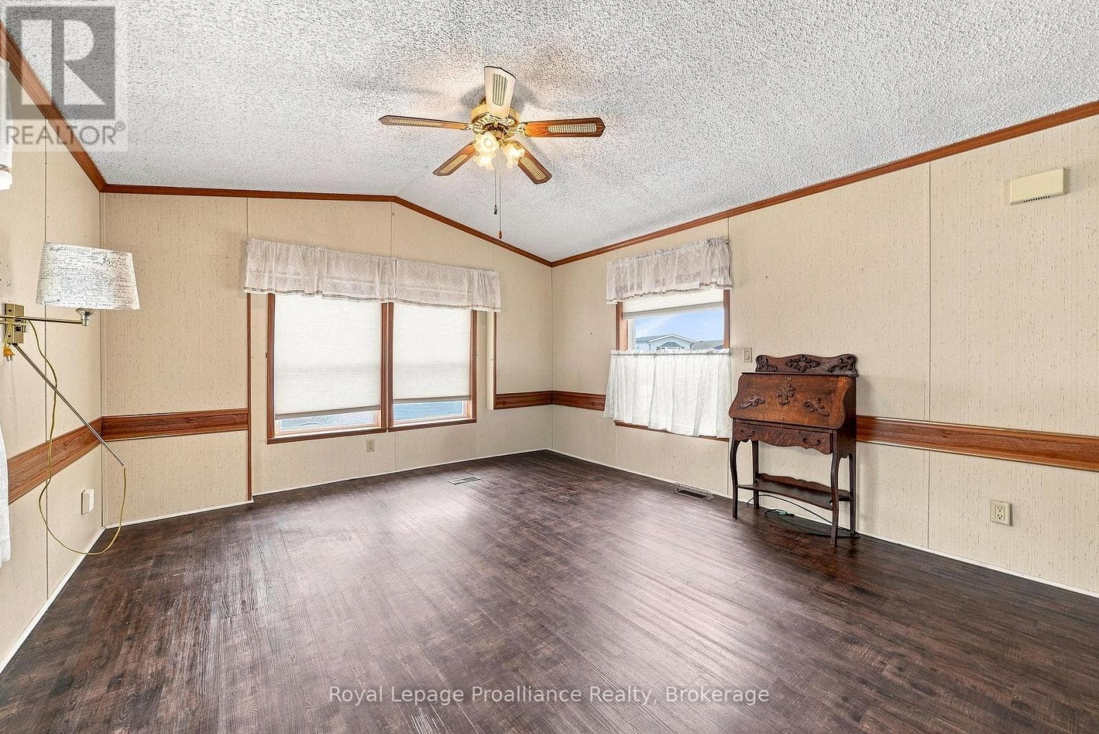Single Family at 22- 311 Dundas Street, Quinte West (Trenton Ward), Ontario - Photo 8 - RE/MAX Garden City Realty