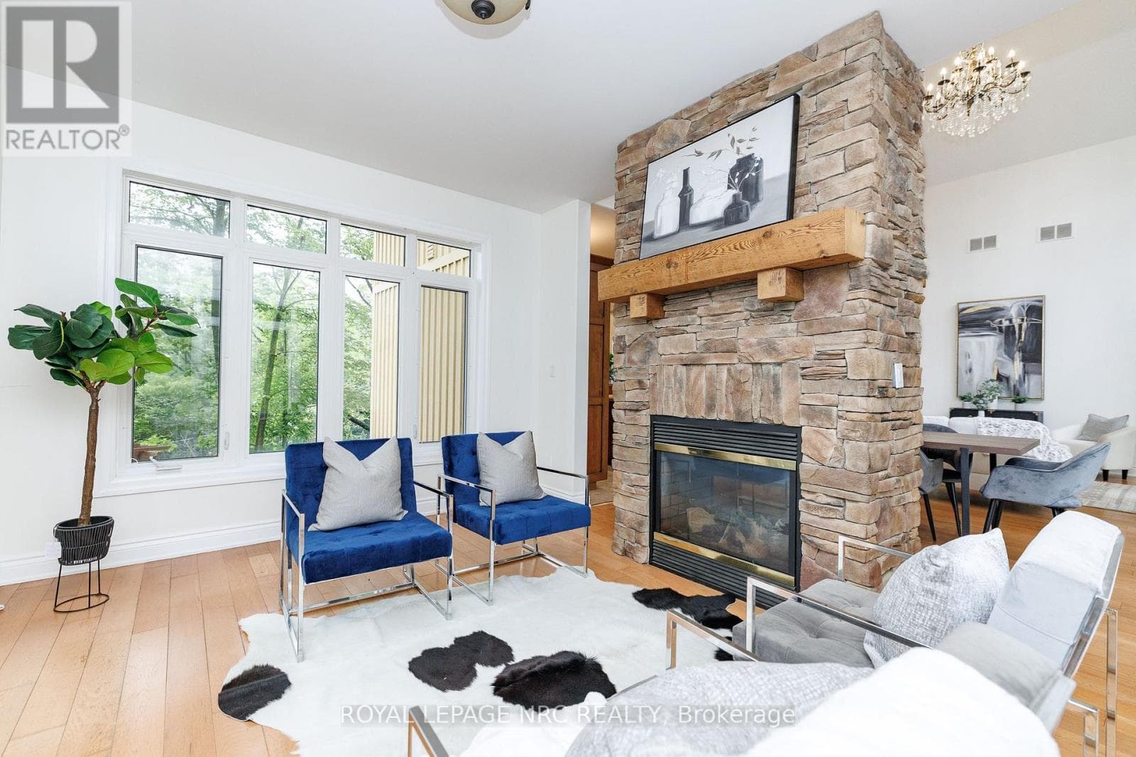 Single Family at 50 Tremont Drive, St. Catharines (Glendale/Glenridge), Ontario - Photo 7 - RE/MAX Garden City Realty