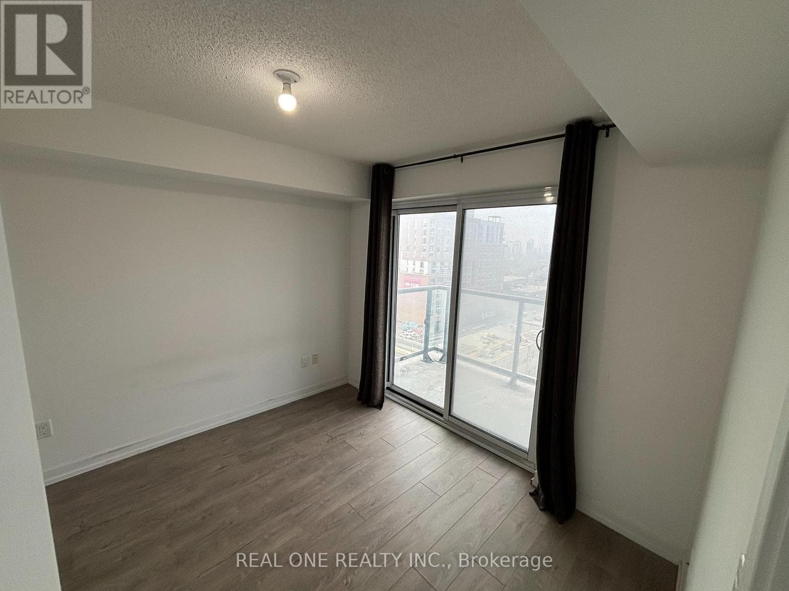 Single Family at 1207- 1420 Dupont Street, Toronto (Dovercourt-Wallace Emerson-Junction), Ontario - Photo 8 - RE/MAX Garden City Realty