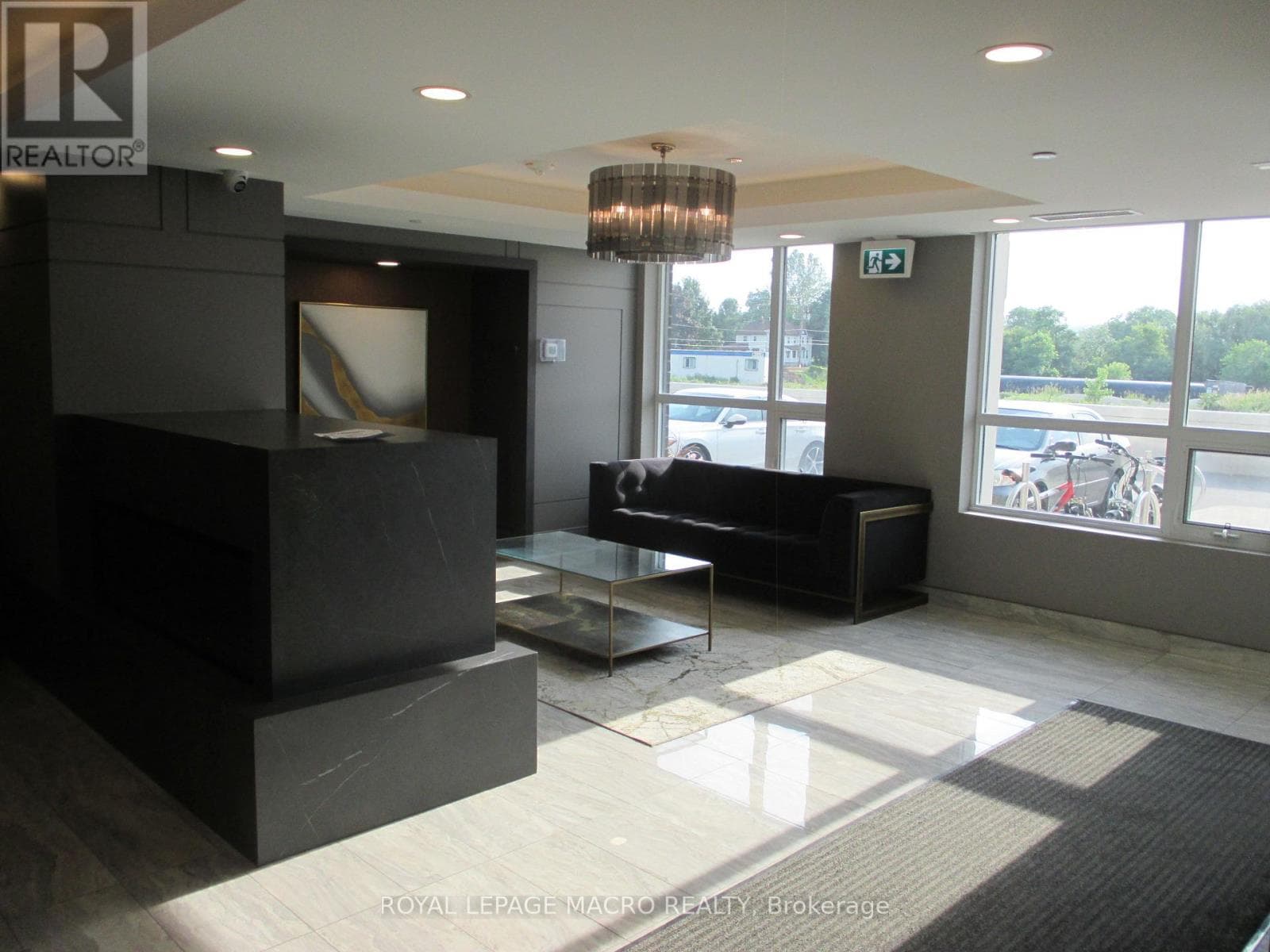 Single Family at 533- 5055 Greenlane Road, Lincoln (Lincoln Lake), Ontario - Photo 6 - RE/MAX Garden City Realty