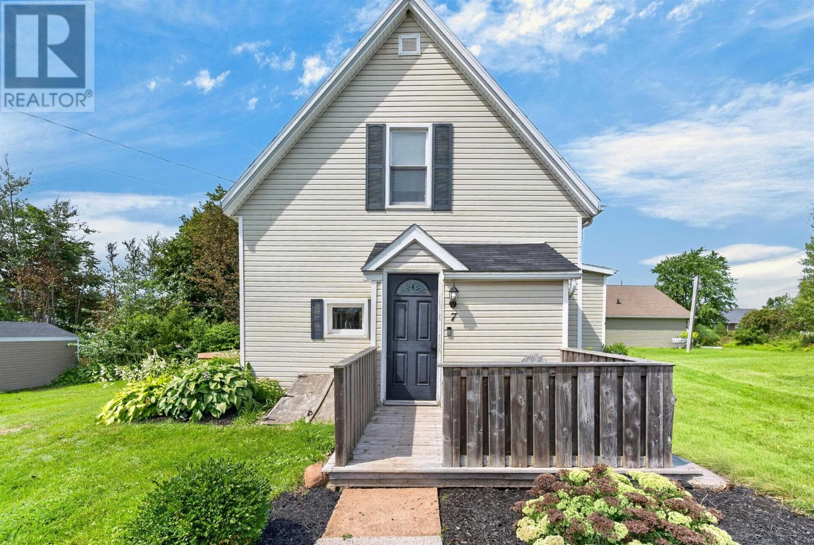 Single Family at 7 MacArthur Drive, Cornwall, Prince Edward Island - Photo 2 - RE/MAX Garden City Realty