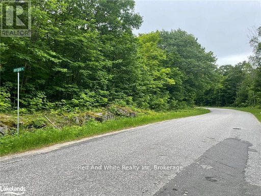 23 AHMIC LAKE Road