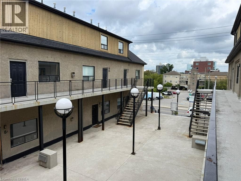 Single Family at 18- 12 BRIDGEPORT Road, Waterloo, Ontario - Photo 4 - RE/MAX Garden City Realty