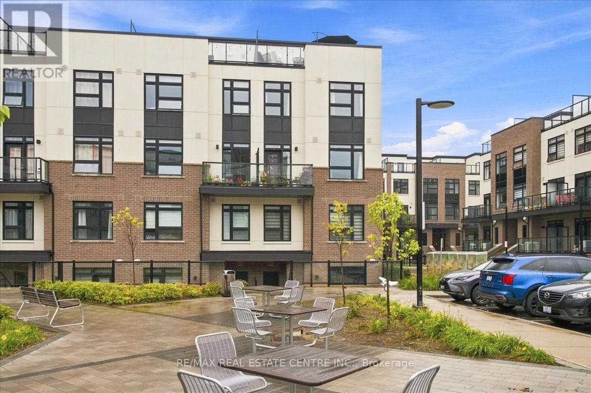 103- 1597 Rose Way