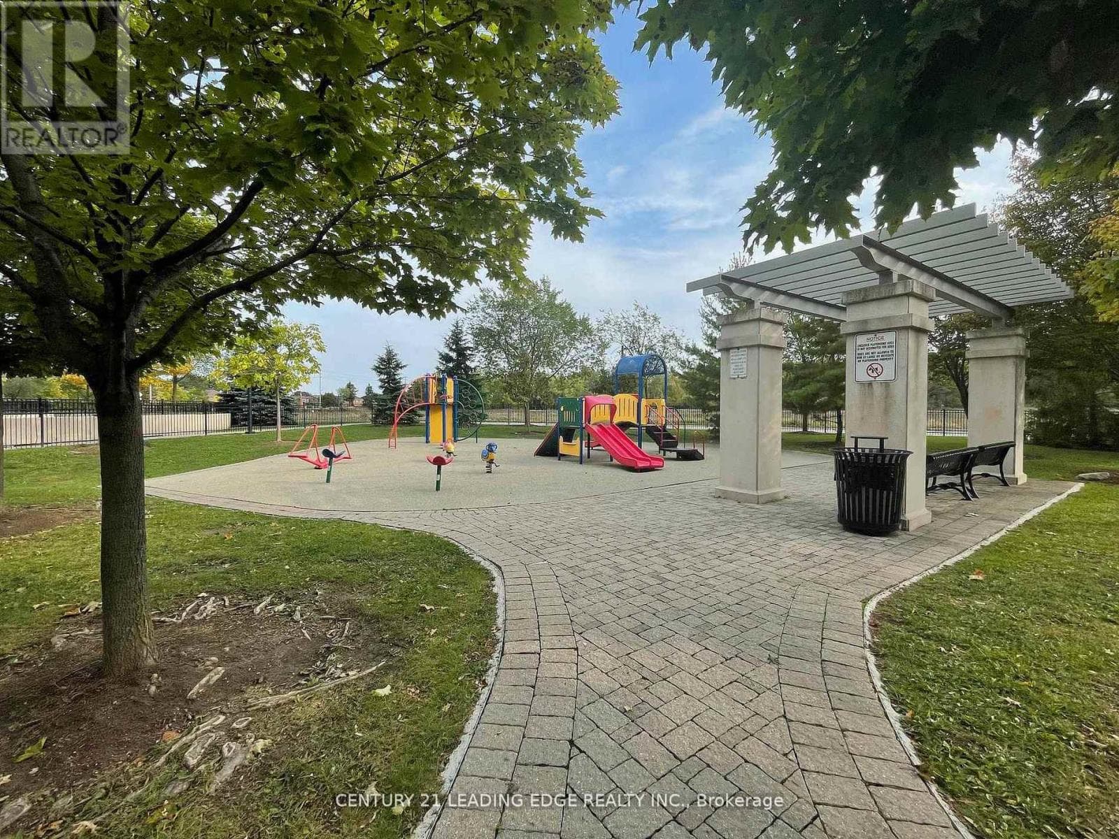 Single Family at 502- 7373 Kennedy Road, Markham (Milliken Mills East), Ontario - Photo 2 - RE/MAX Garden City Realty