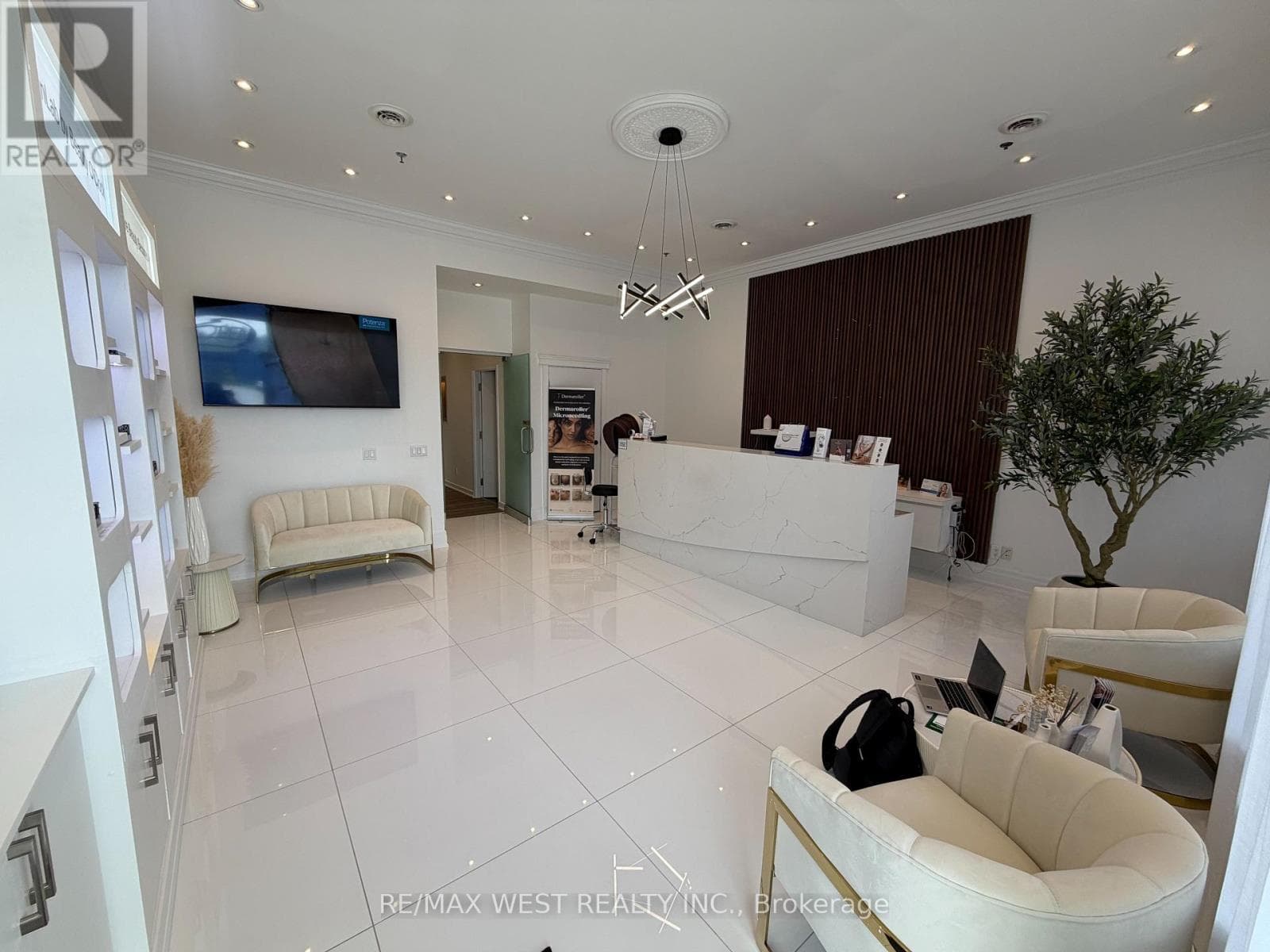 A4 Rm#1- 1390 Major Mackenzie Drive