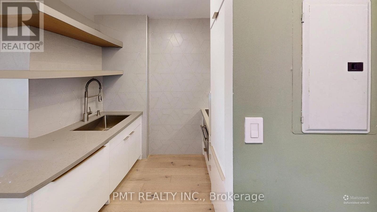 Single Family at Ph17- 550 Front Street, Toronto (Waterfront Communities), Ontario - Photo 6 - RE/MAX Garden City Realty