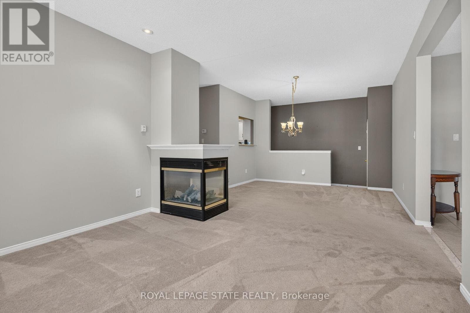 Single Family at 159 Thoroughbred Boulevard, Hamilton (Meadowlands), Ontario - Photo 10 - RE/MAX Garden City Realty