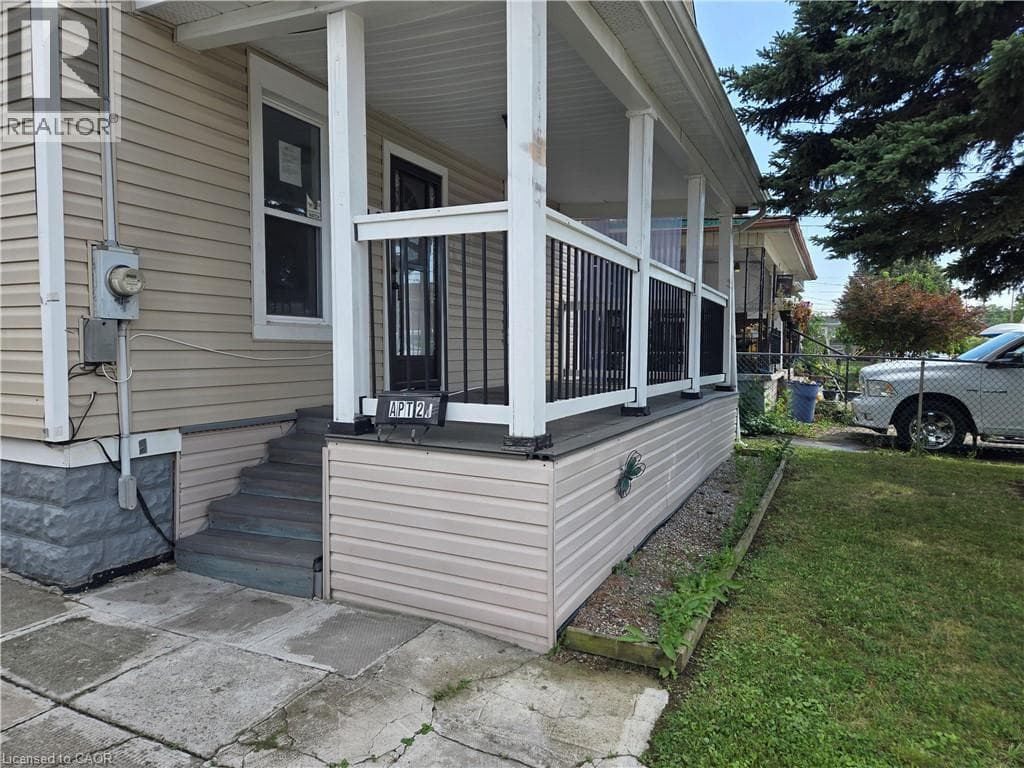 Single Family at 144 BURGAR Street, Welland, Ontario - Photo 4 - RE/MAX Garden City Realty