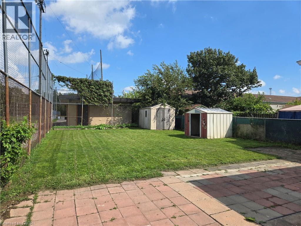Single Family at 144 BURGAR Street, Welland, Ontario - Photo 6 - RE/MAX Garden City Realty