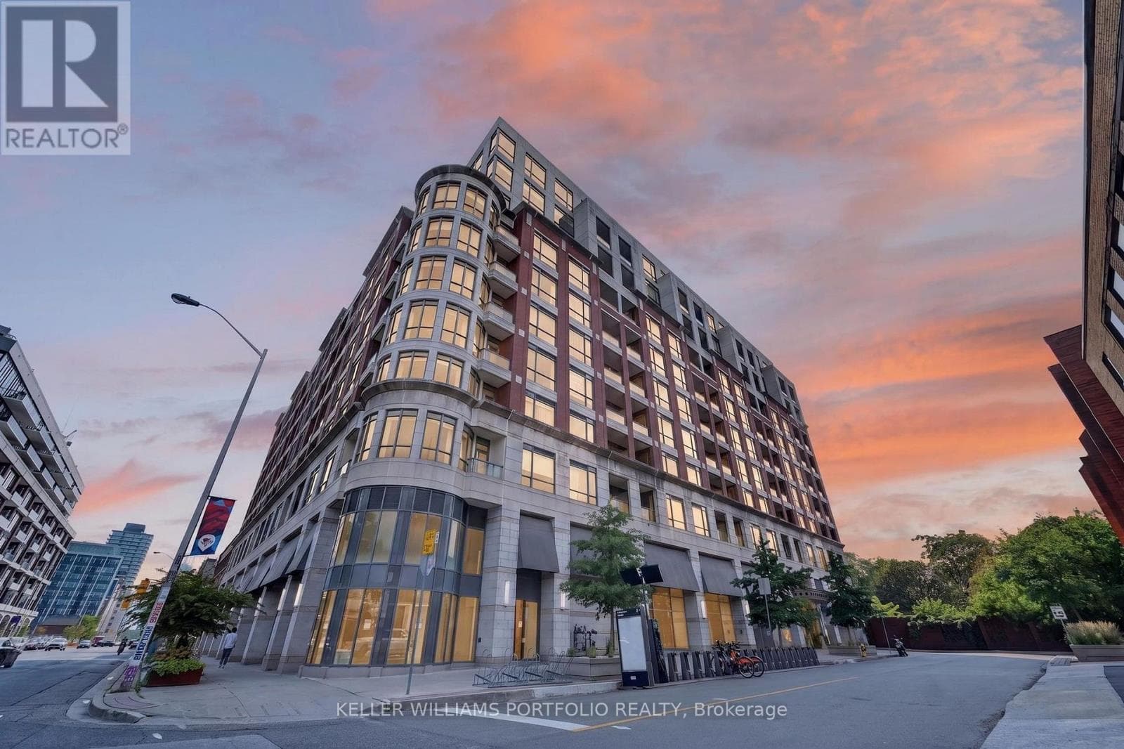 802- 23 Glebe Road