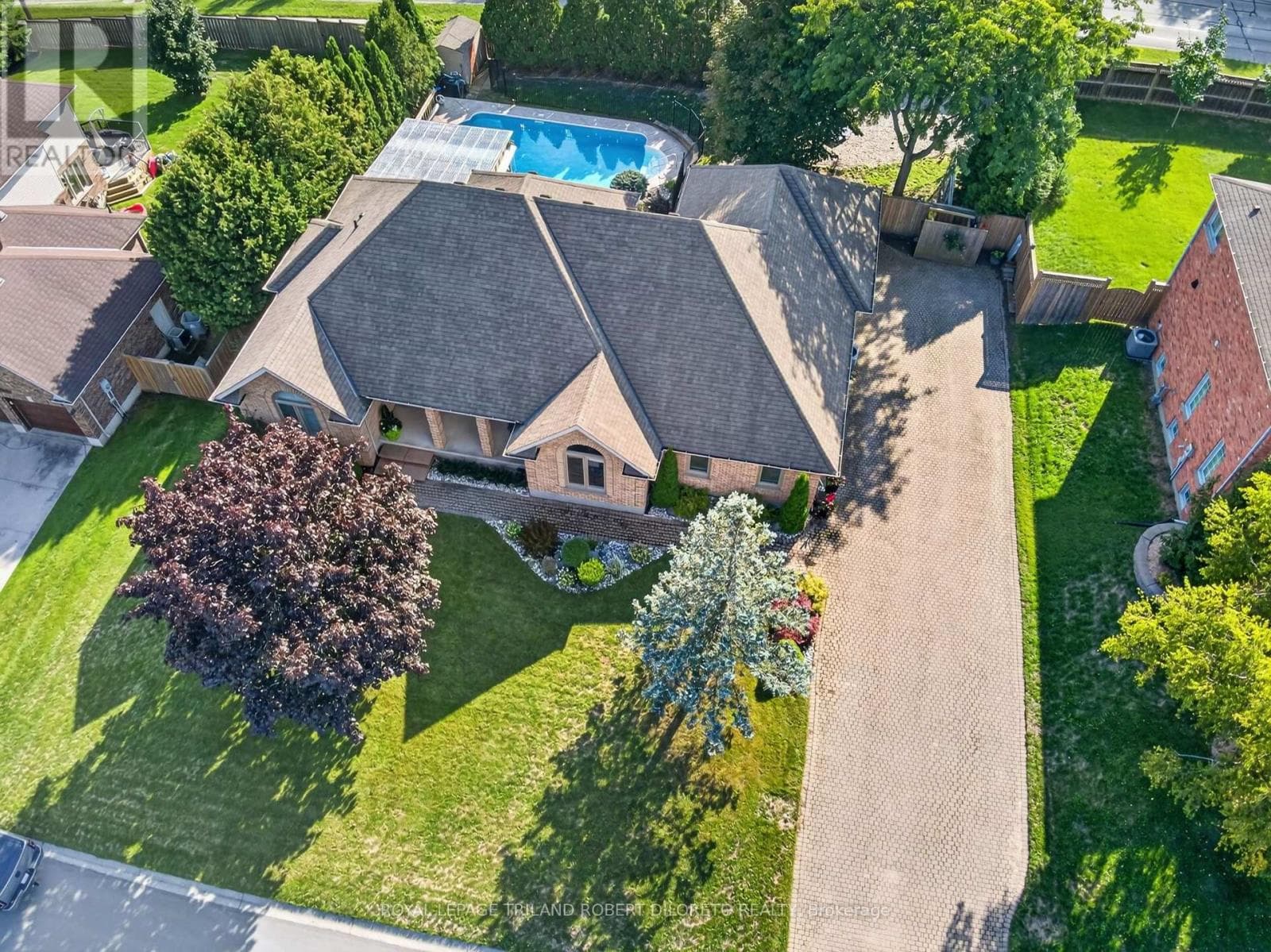 19 Woodland Drive
